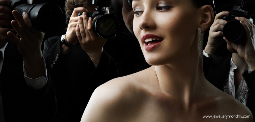 Science says couple-selfies are changing humanity jewellery-selfie