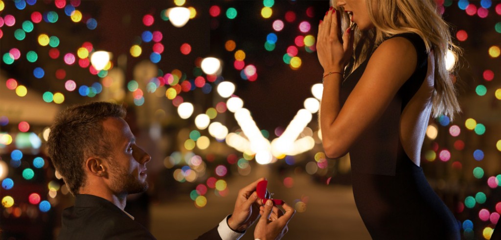 proposing-at-christmas