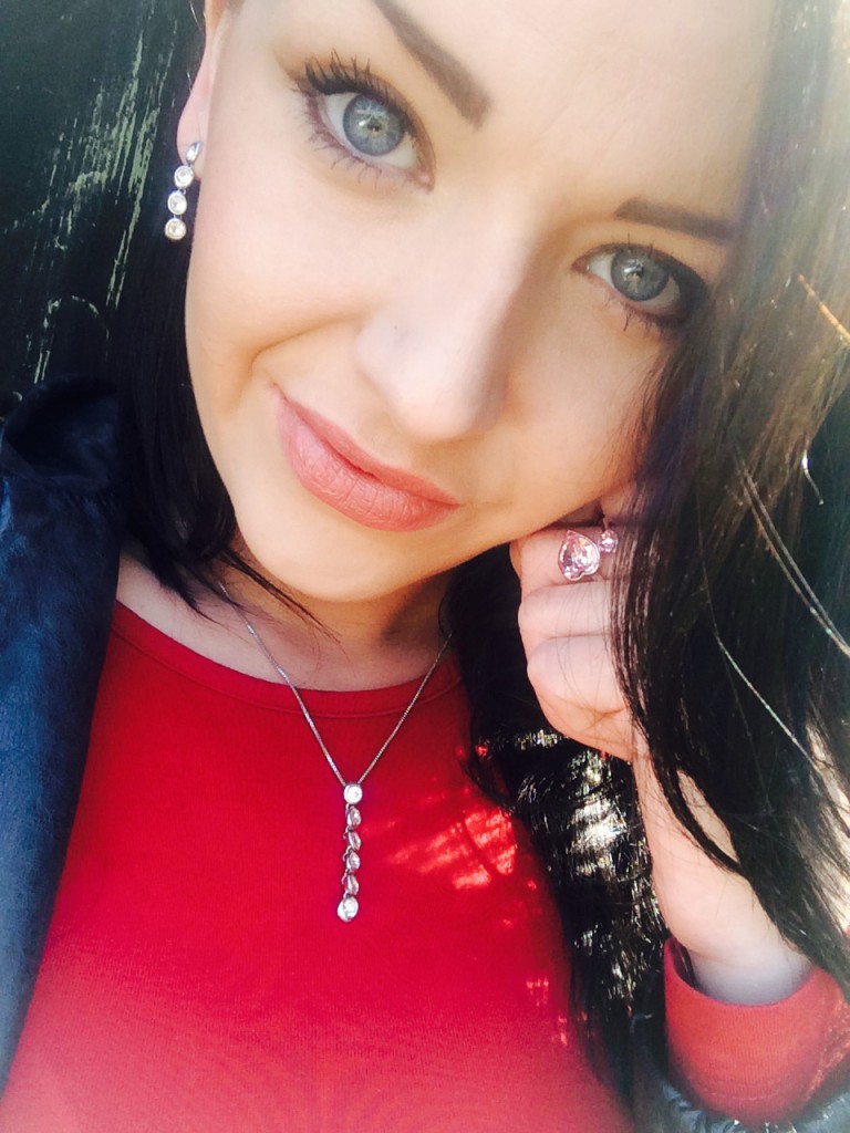 cherie-close-up-crystal-jewellery