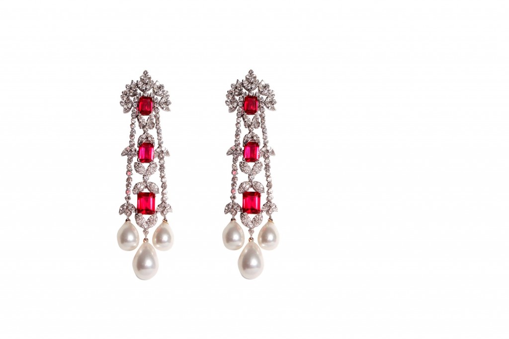 Dillano,Pink Diamond stone earring, Material used- Diamonds, pearls, pink saphires. cost price- 2,88,000 (2)