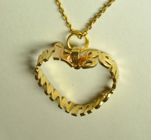 text_pendant