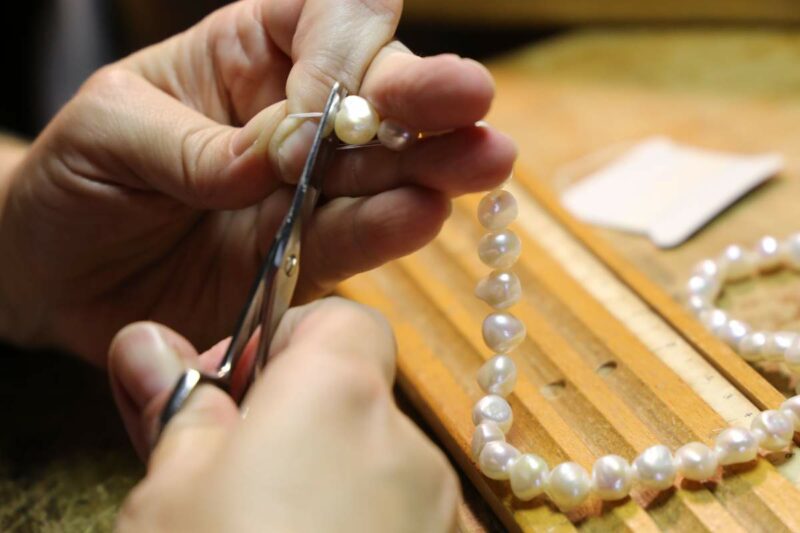 New Pearl Threading and Hanging Short Course at BAJ Birmingham pearl